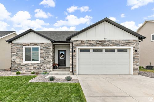 1547 E Cardinal Dr, Eagle Mountain, UT, 84005-4922 | Card Image