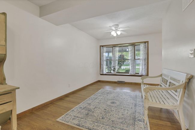 131 Donerail Dr Sw, House other with 4 bedrooms, 3 bathrooms and null parking in Pataskala OH | Image 31