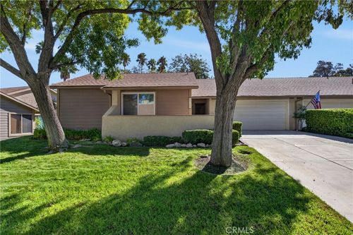 26105 Rainbow Glen Dr, Newhall, CA, 91321-1370 | Card Image