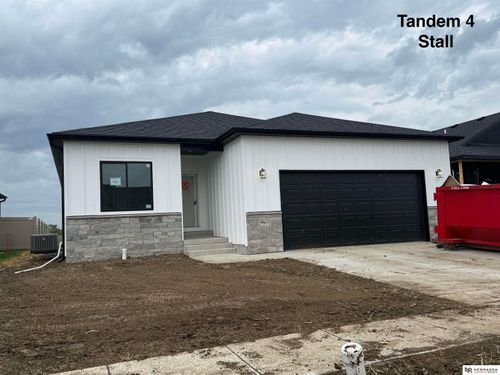 9615 S 87th St, Lincoln, NE, 68526 | Card Image