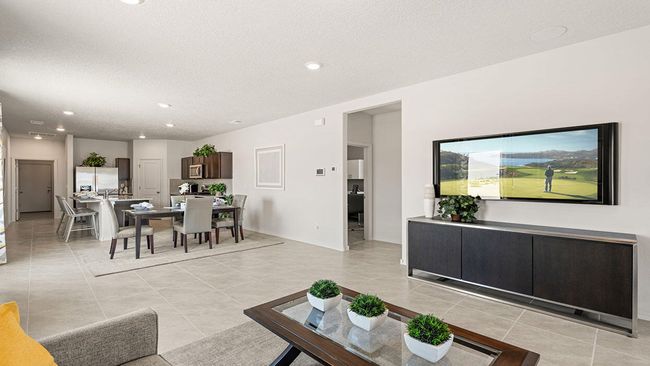 5611 Sagan Loop Se, House other with 3 bedrooms, 2 bathrooms and null parking in Albuquerque NM | Image 5
