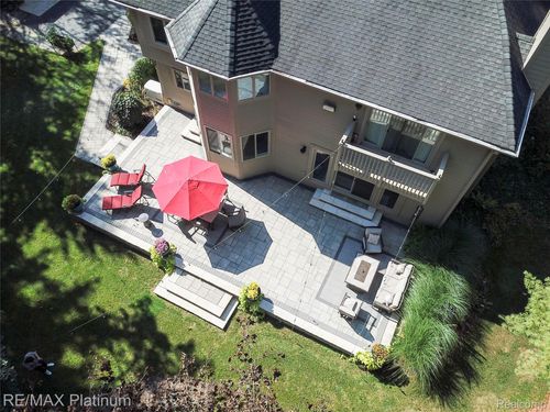 4215 Rolling Pines Ct, Commerce Township, MI, 48382-1380 | Card Image