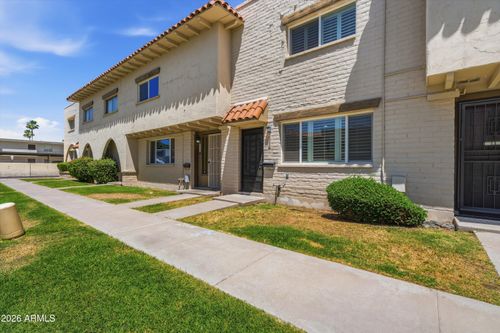 d-6833 E Osborn Rd, Scottsdale, AZ, 85251-6213 | Card Image