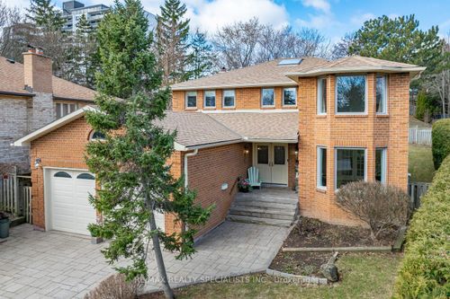2158 Robin Dr, Mississauga, ON, L5K1S6 | Card Image
