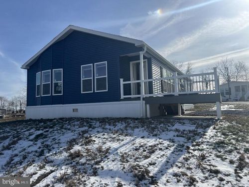 74-2002 W Main St, EPHRATA, PA, 17522-1118 | Card Image