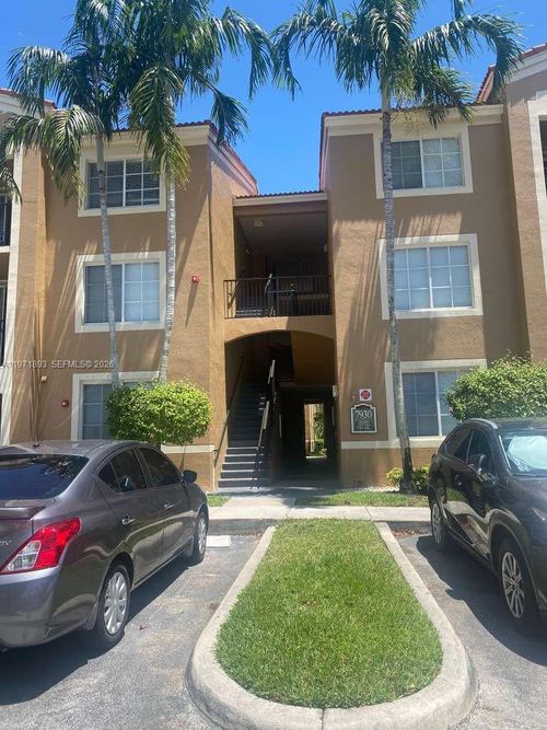 apt-304-7930 N Nob Hill Rd, Tamarac, FL, 33321-7416 | Card Image
