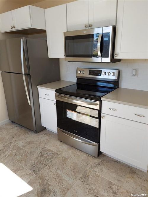 50 Pulaski Rd, Kings Park, NY, 11754-2512 | Card Image