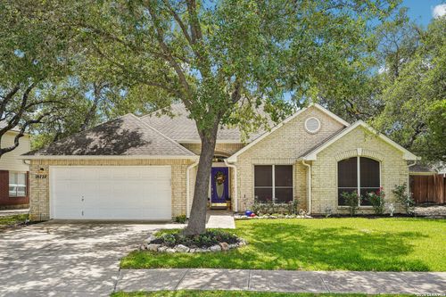 18727 Surreywood, San Antonio, TX, 78258-4404 | Card Image