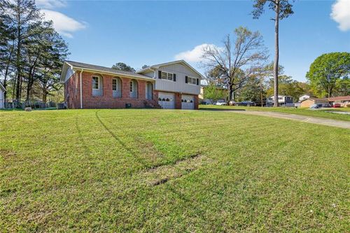 530 Oak Valley Dr, Riverdale, GA, 30274-1809 | Card Image