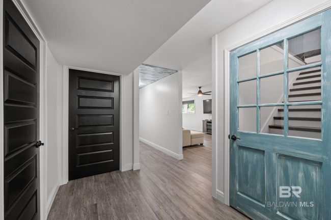 Entrance Foyer | Image 11