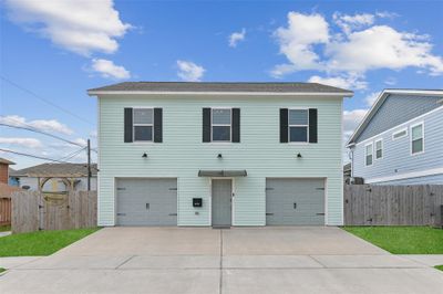 2203 56th Street, House other with 4 bedrooms, 2 bathrooms and null parking in Galveston TX | Image 2