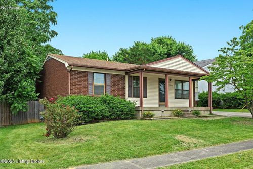 10105 Mcneely Lake Dr, Louisville, KY, 40229-1711 | Card Image