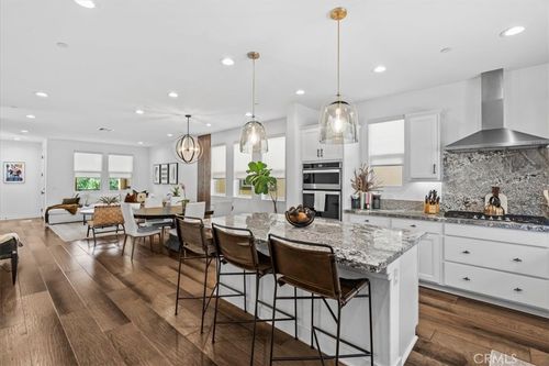 634 Daniel Freeman Cir, Inglewood, CA, 90301-4143 | Card Image
