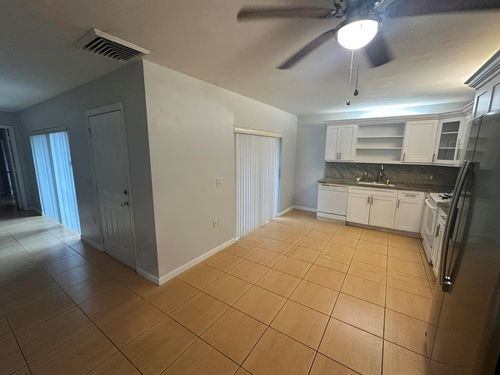 417 4th Ln, Palm Beach Gardens, FL, 33418-3576 | Card Image