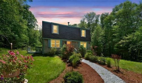 47 Tug Hollow Rd, Richmond, RI, 02892-1026 | Card Image