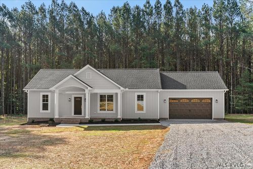 813 Granite Hall Dr, Boydton, VA, 23917-4739 | Card Image