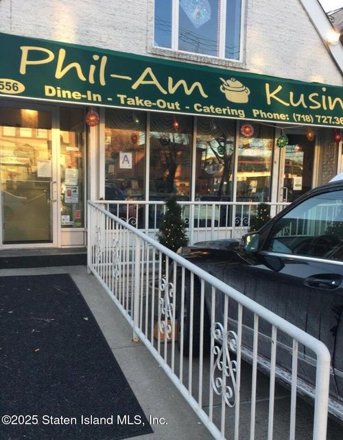 556 Tompkins Ave, Staten Island, NY, 10305-1745 | Card Image