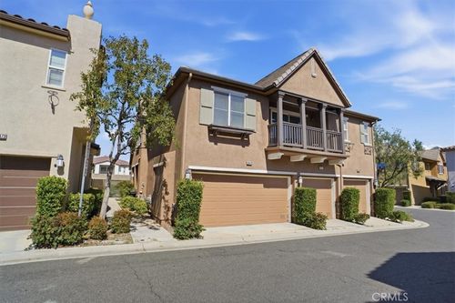 28475 Santa Rosa Ln, Saugus, CA, 91350-3249 | Card Image