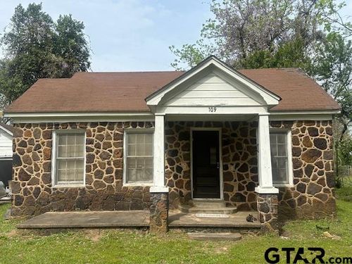 109 Lynch St, Palestine, TX, 75803-6633 | Card Image