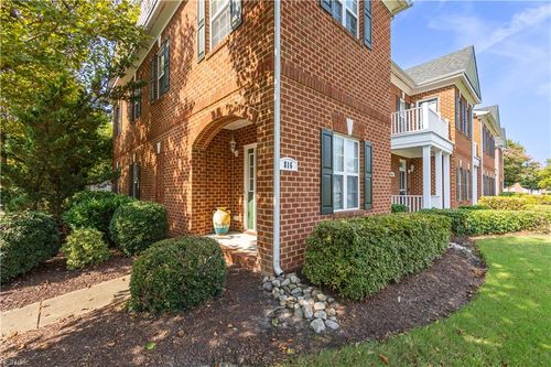 816 Great Marsh Ave, Chesapeake, VA, 23320-0660 | Card Image