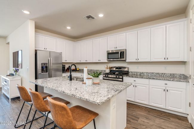 20-web-or-mls-Sunlit Peak Dr-20 | Image 10