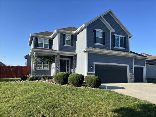 31715 W 171st St, Gardner, KS, 66030-8208 | Card Image