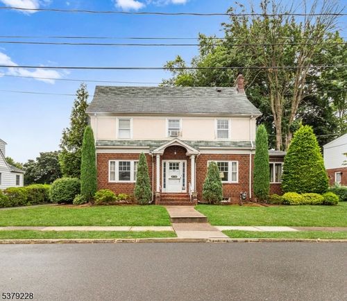 644 Wyoming Ave, Maywood, NJ, 07607-1544 | Card Image