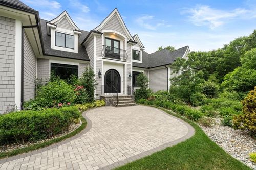 18 Keeney Pond Rd, Norfolk, MA, 02056-1790 | Card Image