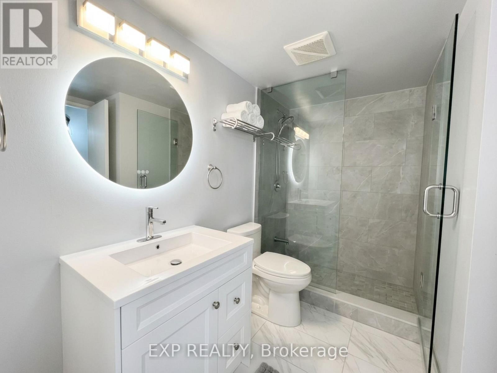 Residential in Mississauga (Lakeview) 4