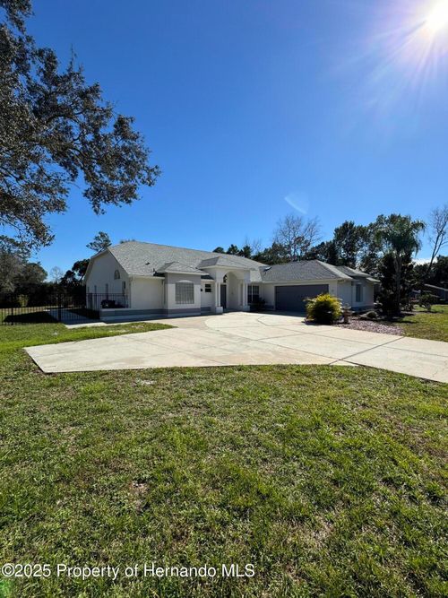 7565 Jomel Dr, WEEKI WACHEE, FL, 34607-2018 | Card Image