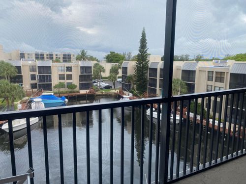 403-9 Royal Palm Way, Boca Raton, FL, 33432-7858 | Card Image