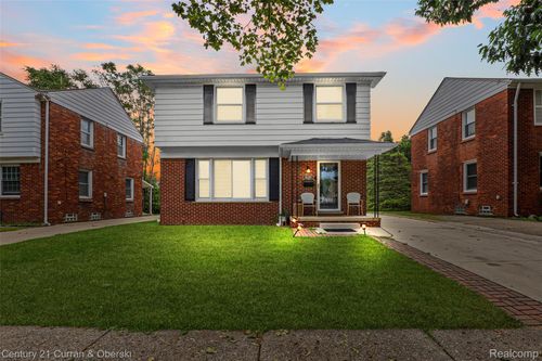 18285 Outer Dr, Dearborn, MI, 48128-1375 | Card Image