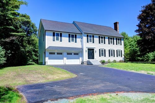 18 Crosswinds Dr, Groton, MA, 01450-1130 | Card Image