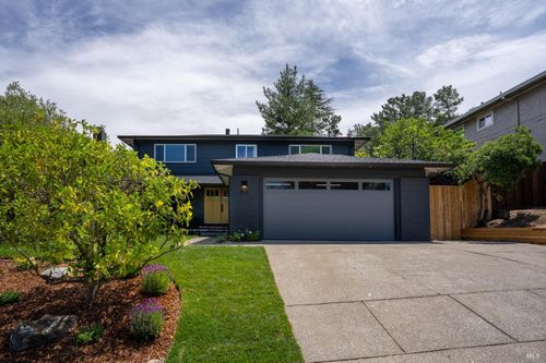 88 Lucas Park Dr, San Rafael, CA, 94903-1813 | Card Image
