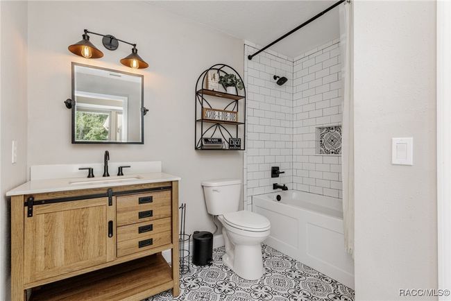 7420 W Golf Club St, House other with 3 bedrooms, 4 bathrooms and 1 parking in Crystal River FL | Image 37
