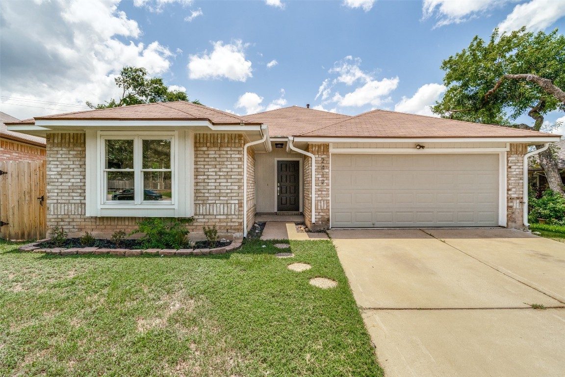 Clearwater Trl, Round Rock, TX 78664