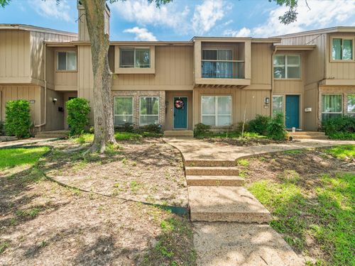 11926 Leisure Dr, Dallas, TX, 75243-5008 | Card Image