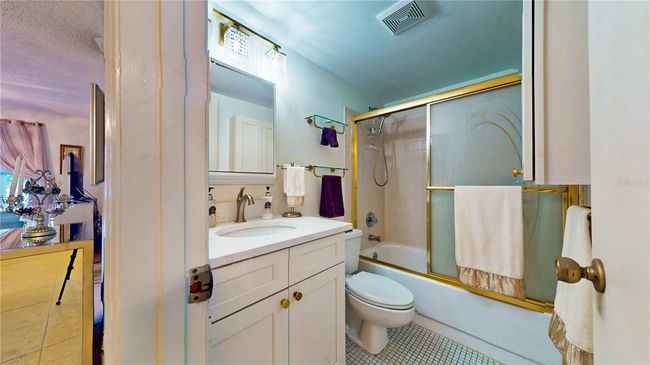 Guest Bathroom | Image 15