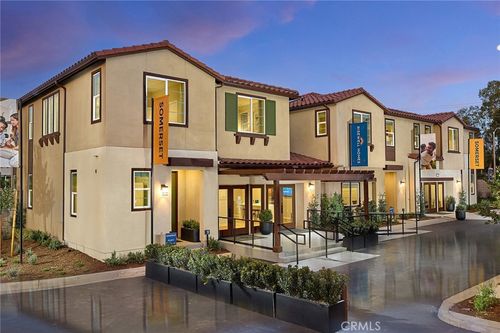 5823 Muir Way, Eastvale, CA, 92880-4900 | Card Image