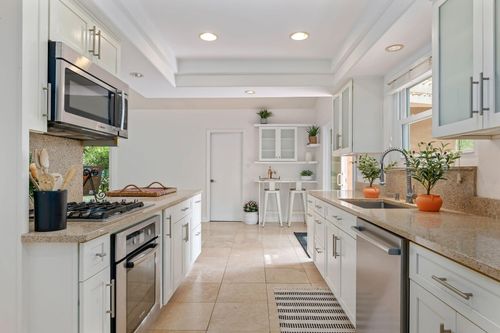 665 Shaw St, Los Alamos, CA, 93440-5060 | Card Image