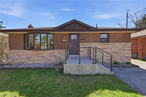 1314 Fisher Ave, Burlington, ON, L7P2L6 | Card Image