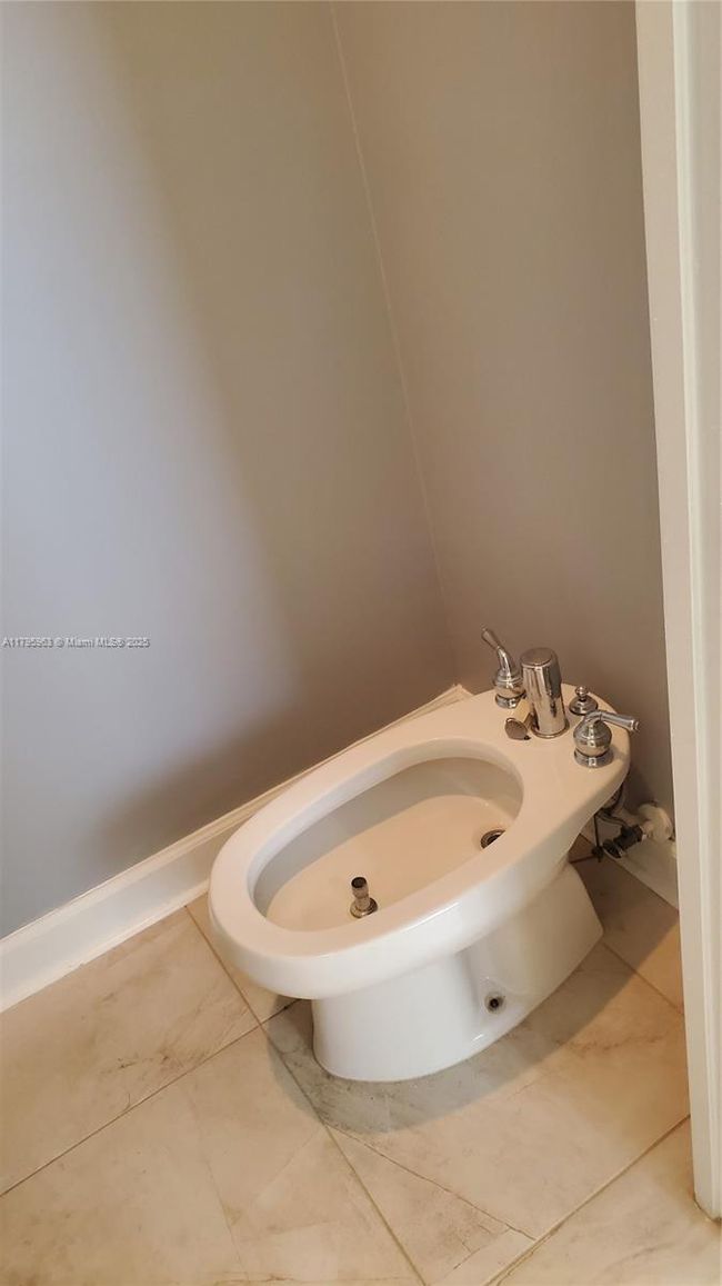 7310 Nw 17 Th Ct, House other with 4 bedrooms, 2 bathrooms and null parking in Pembroke Pines FL | Image 28