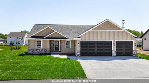 W5845 Roundstone Place, HARRISON, WI, 54952 | Card Image