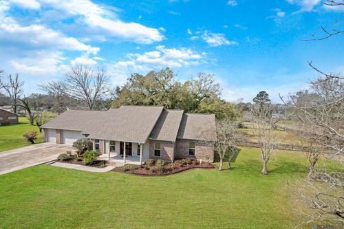 41255 Black Bayou Rd, Gonzales, LA, 70737-7018 | Card Image