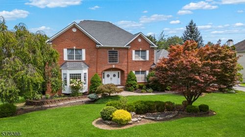 28 Michelle Way, Pine Brook, NJ, 07058-9446 | Card Image