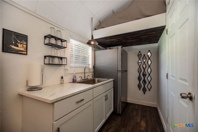 112 W Van Buren Ave, House other with 3 bedrooms, 2 bathrooms and null parking in Port O Connor TX | Image 34