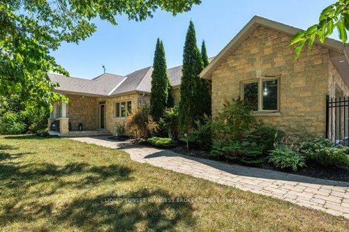 3060 Unity Rd, Elginburg, ON, K0H1M0 | Card Image