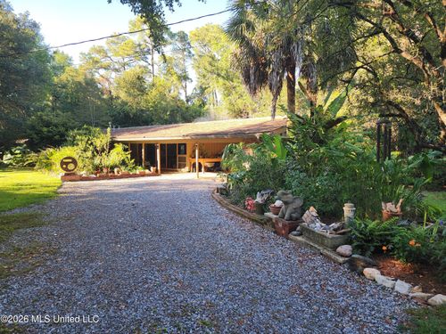 13708 Docena Cir, Ocean Springs, MS, 39564-2524 | Card Image