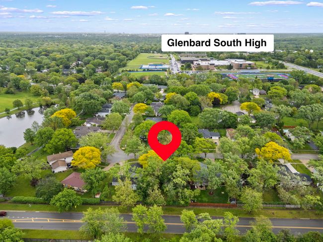 2s644 Devonshire Ln, House other with 4 bedrooms, 3 bathrooms and 2 parking in Glen Ellyn IL | Image 39