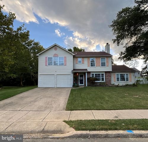 124 Anthony Dr, Burlington, NJ, 08016-5150 | Card Image